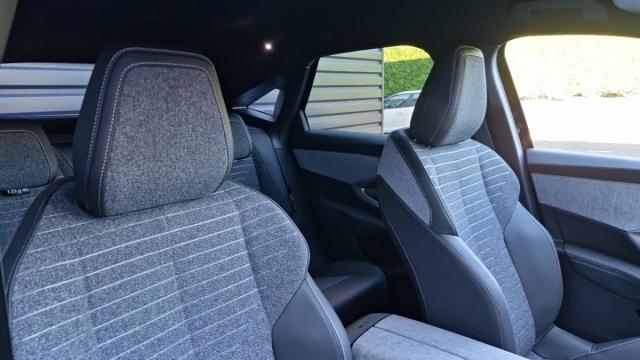 Peugeot 3008 image 2
