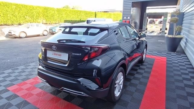 Toyota C-Hr image 8