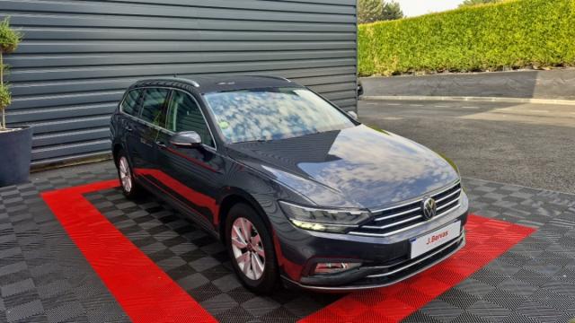 Volkswagen Passat Sw image 6