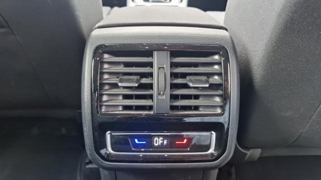 Volkswagen Passat Sw image 3