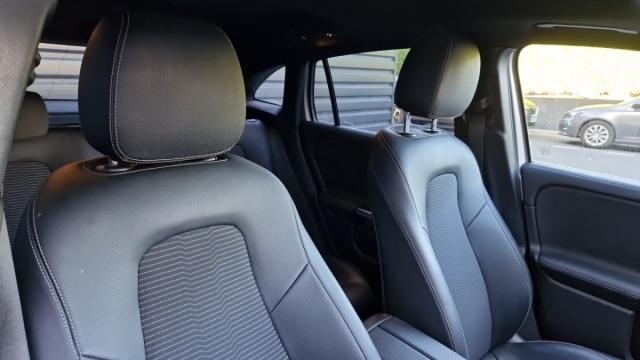 Mercedes Benz Gla image 1