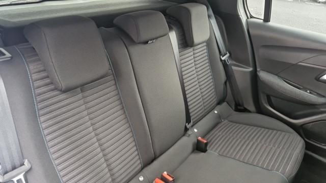 Peugeot 208 image 7