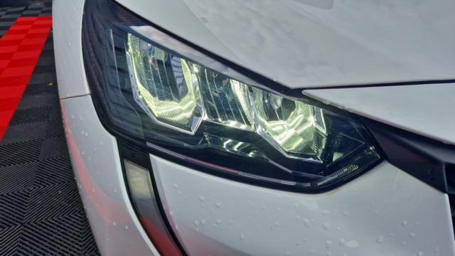 Peugeot 208 image 4
