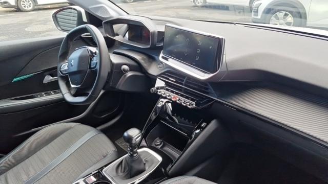 Peugeot 208 image 5