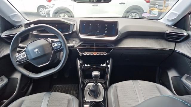 Peugeot 208 image 1