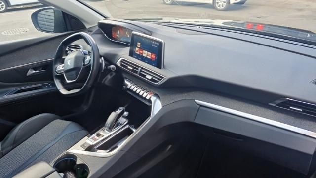 Peugeot 3008 image 8