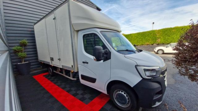 Renault Master image 8