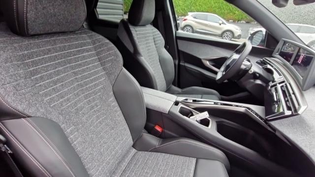 Peugeot 3008 image 8