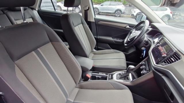 Volkswagen T-Roc image 9