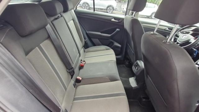 Volkswagen T-Roc image 8