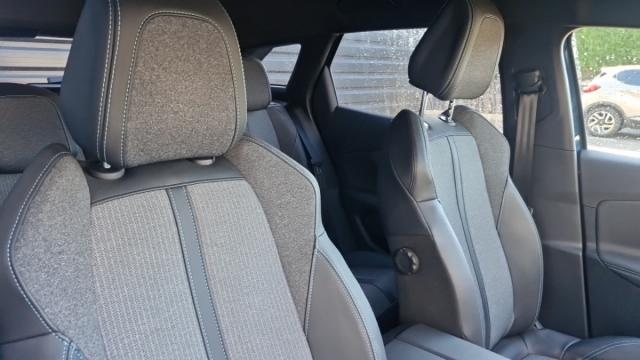 Peugeot 3008 image 9
