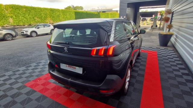 Peugeot 5008 image 5