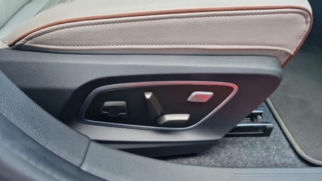 Renault Mégane E-Tech image 1
