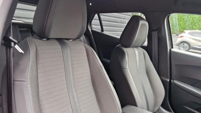 Peugeot 2008 image 5