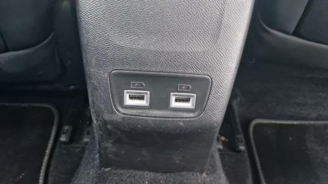 Peugeot 208 image 6