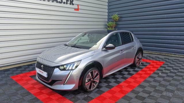 Peugeot 208 image 8