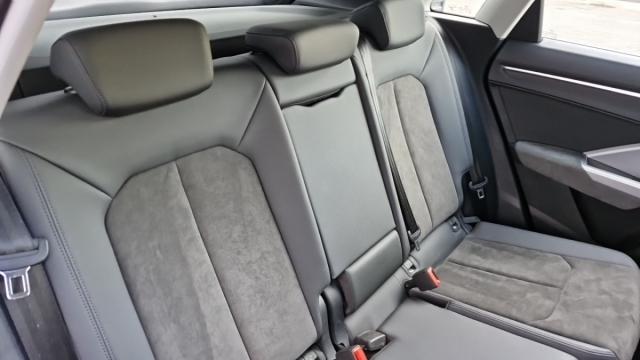 Audi Q3 image 2