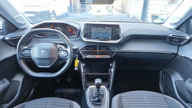 Peugeot 208 image 2