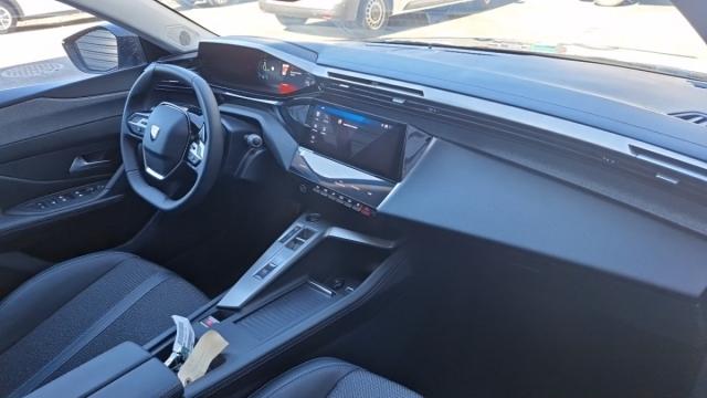 Peugeot 308 image 7