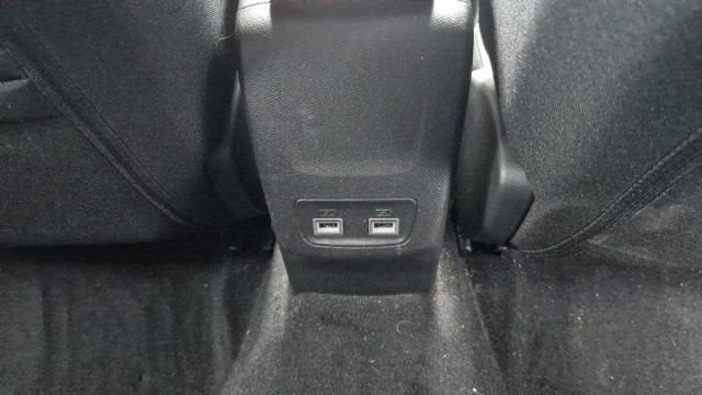 Peugeot 2008 image 6