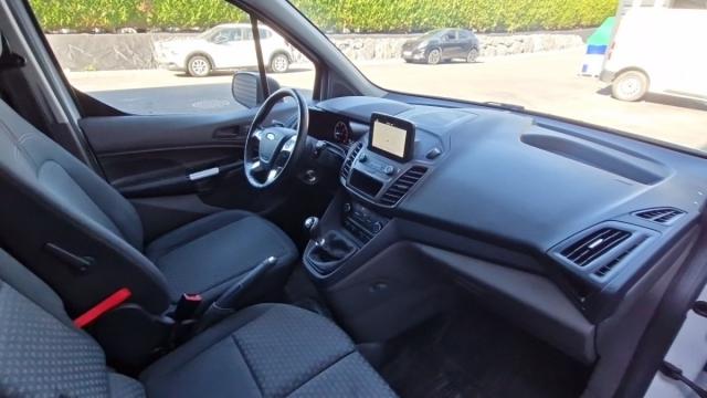 Ford Transit Connect image 6