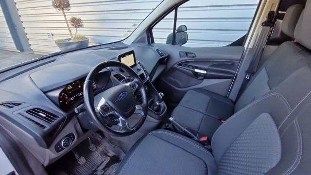 Ford Transit Connect image 9