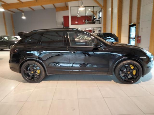 Porsche Cayenne image 9