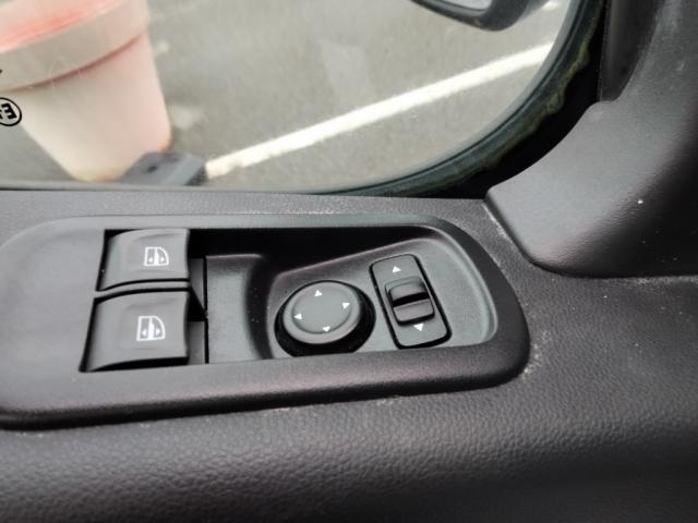 Renault Master image 8