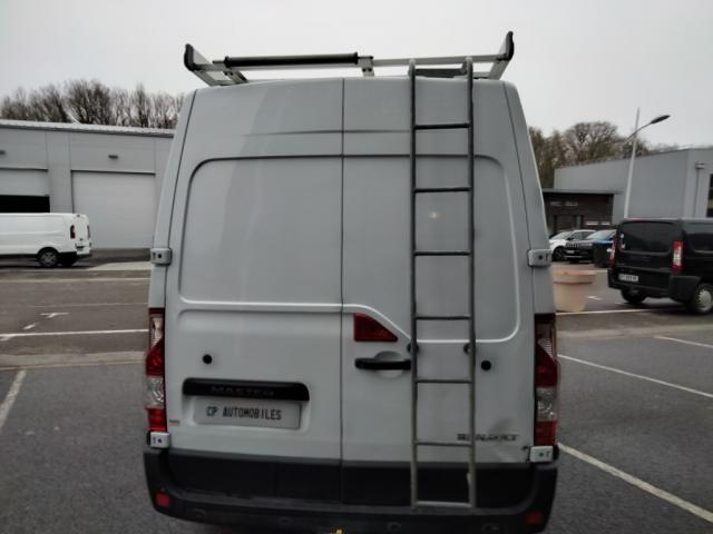 Renault Master image 2