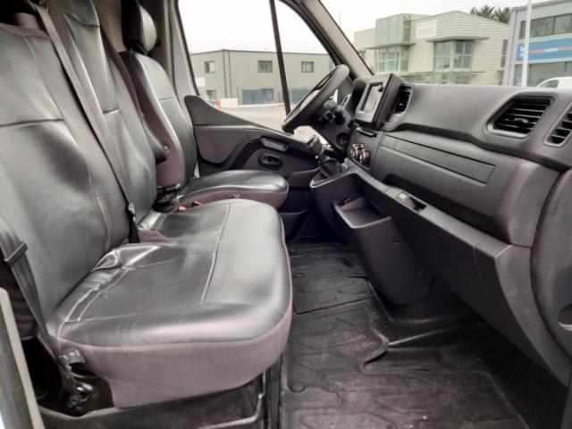 Renault Master image 7