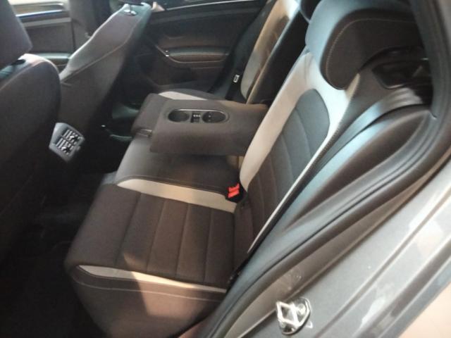 Volkswagen Golf R image 3