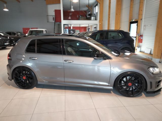 Volkswagen Golf R image 8