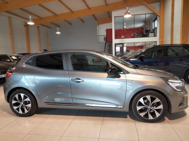 Clio image 7