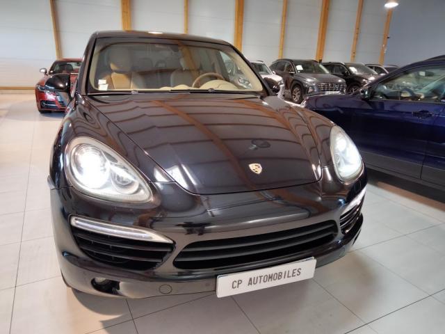 Porsche Cayenne image 2