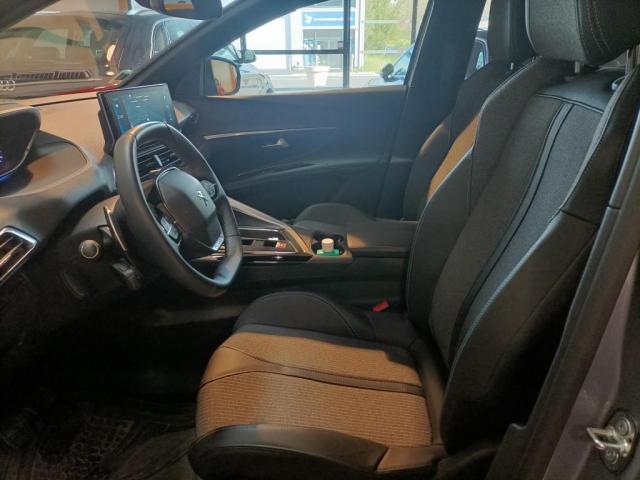 Peugeot 3008 image 3
