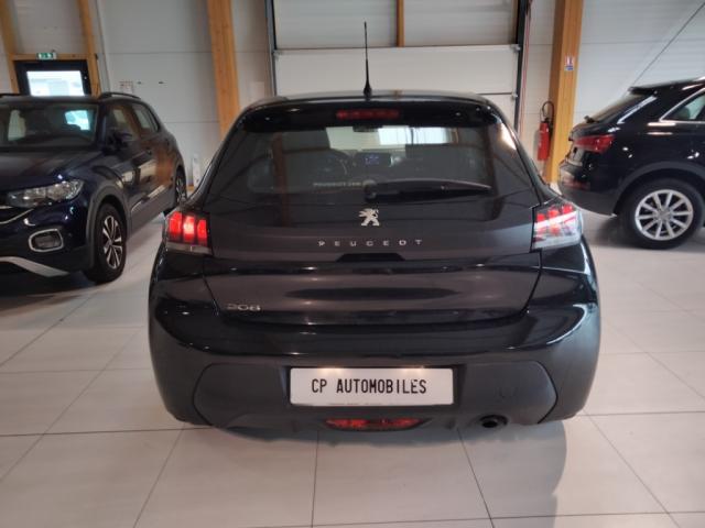 Peugeot 208 image 8