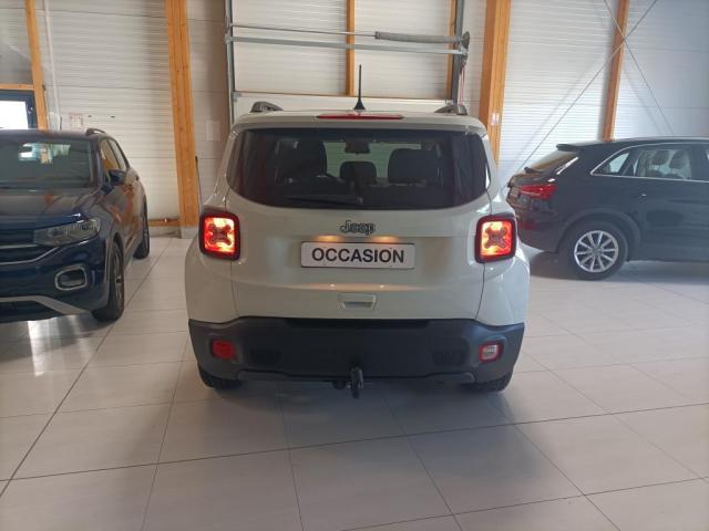 Jeep Renegade image 9
