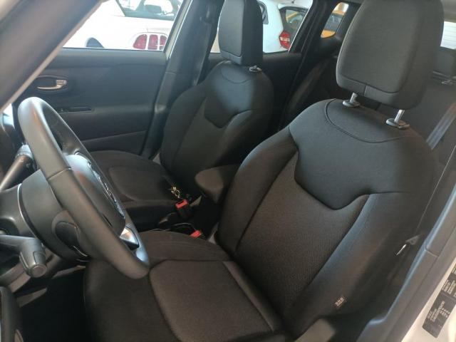 Jeep Renegade image 5