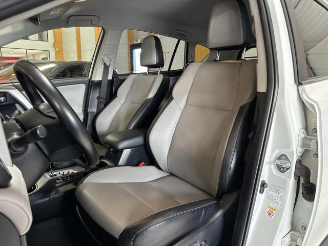 Toyota Rav4 image 2