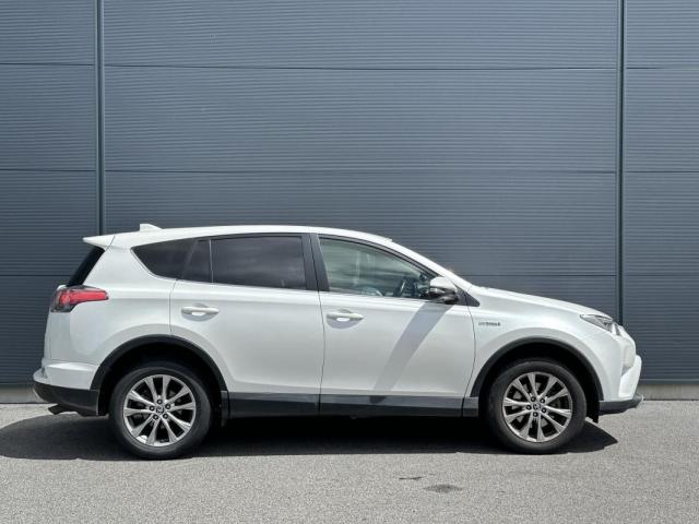 Toyota Rav4 image 6