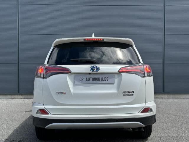 Toyota Rav4 image 9