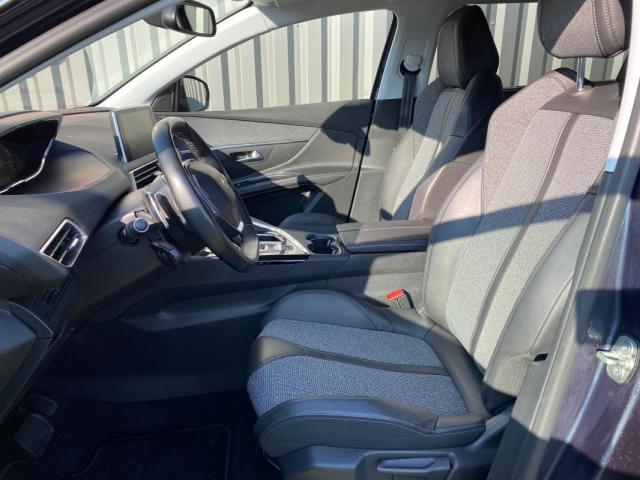 Peugeot 5008 image 1
