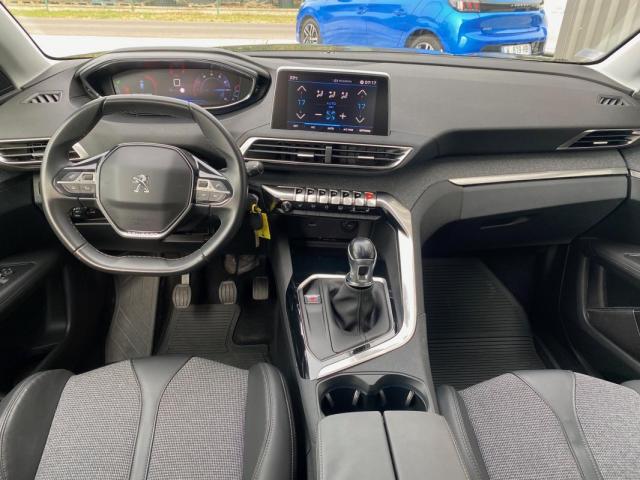 Peugeot 3008 image 3