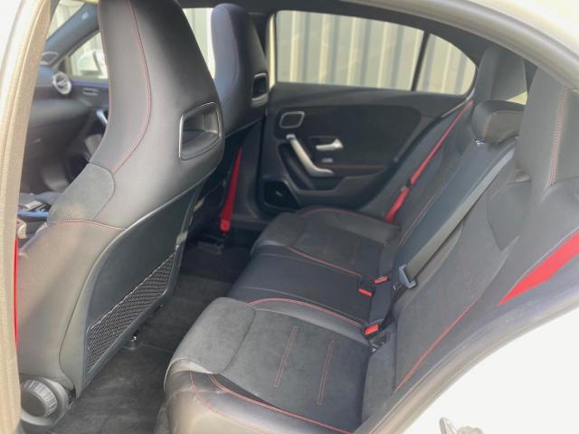 Mercedes Benz A35 Amg image 4