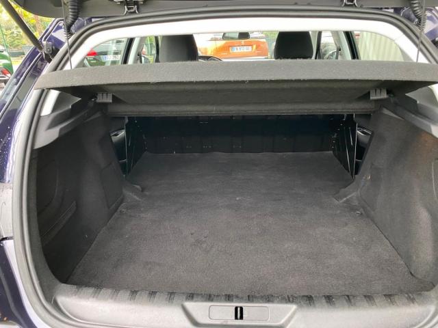 Peugeot 308 image 1