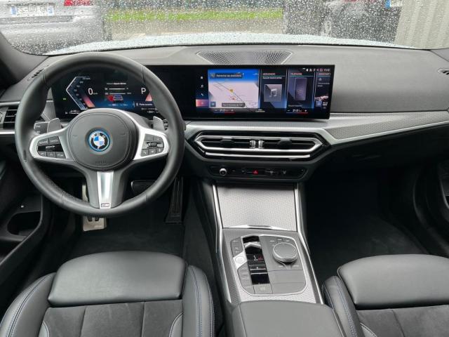 Bmw 330 image 1