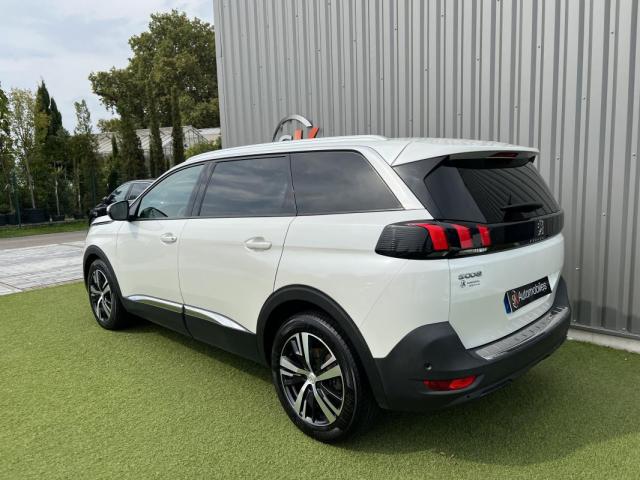Peugeot 5008 image 4