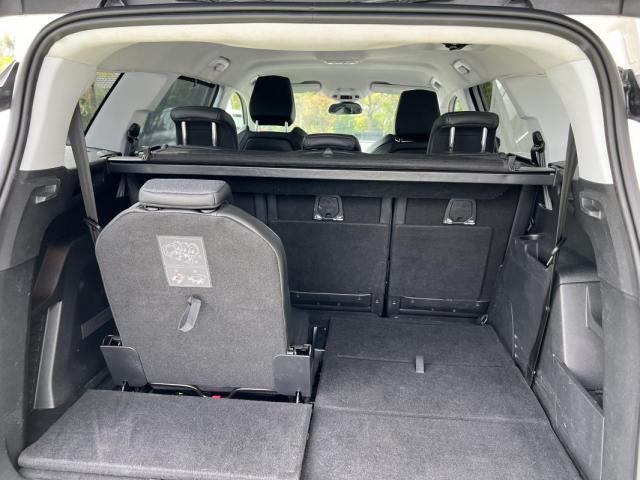 Peugeot 5008 image 6