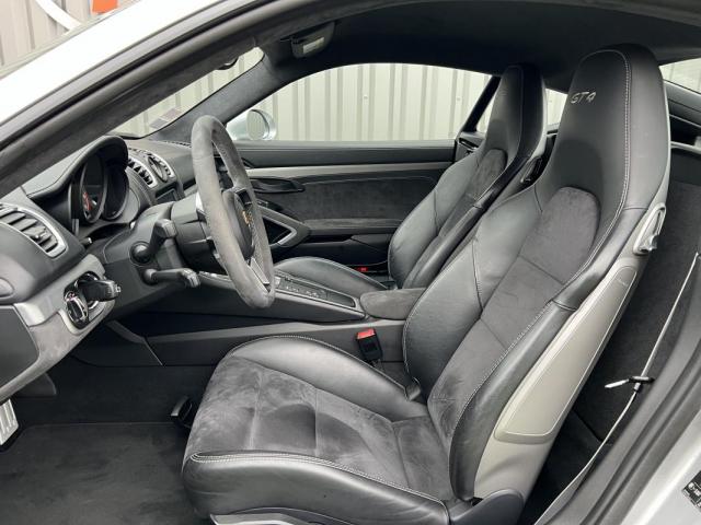 Porsche Cayman image 7
