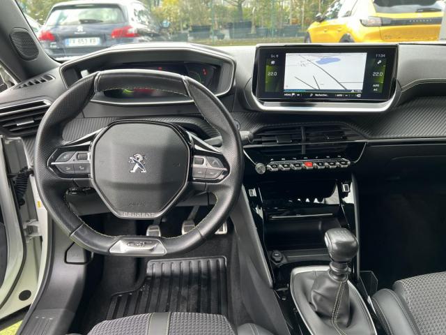 Peugeot 2008 image 2